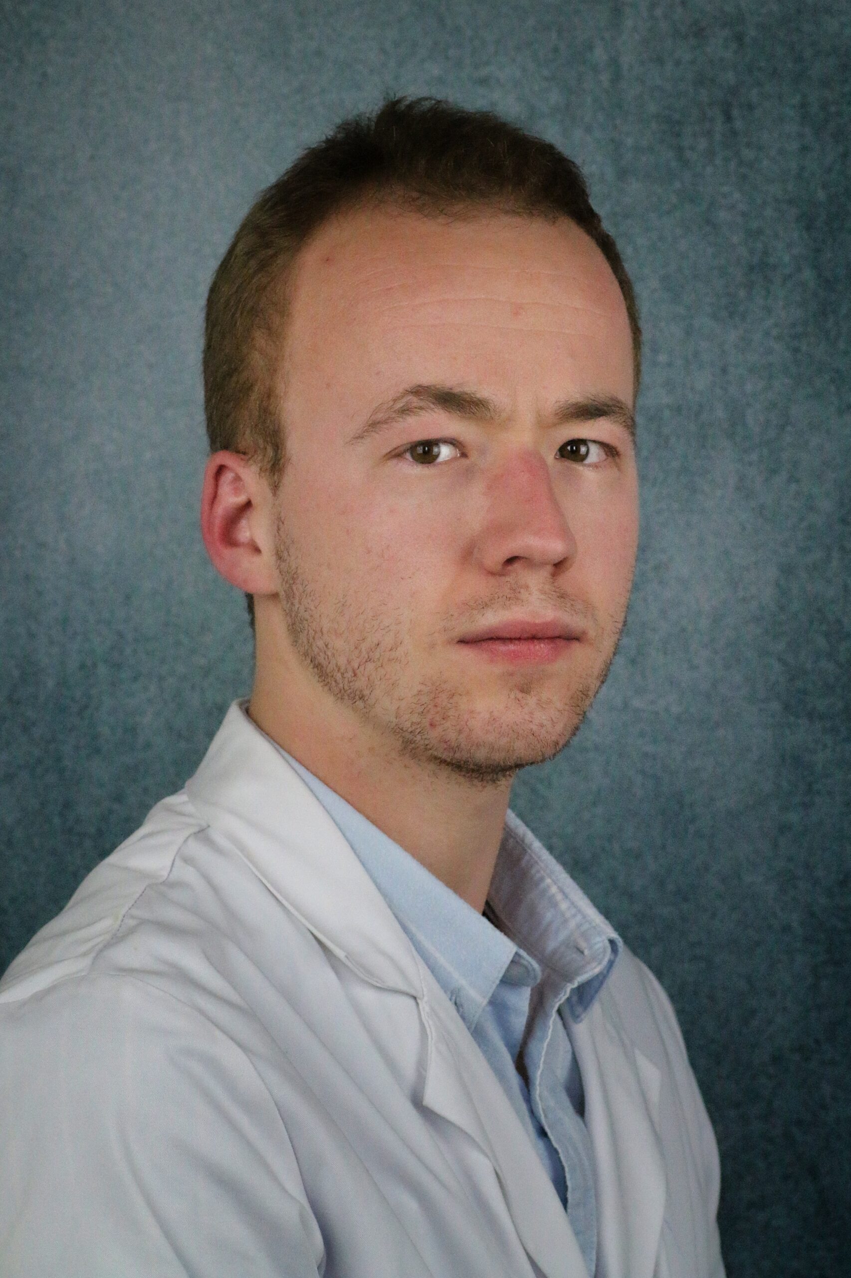 Dr Louis VINCENT